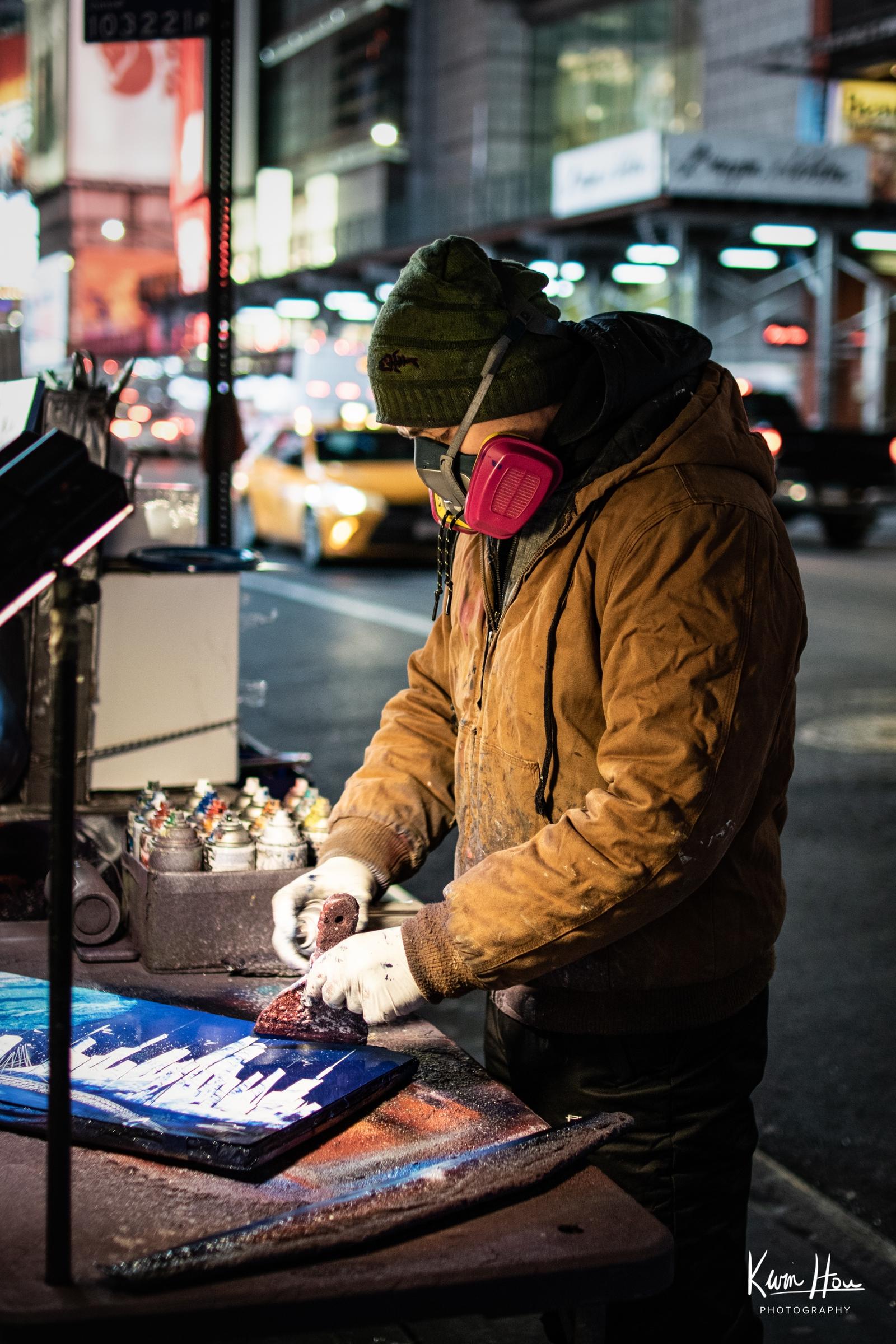 New York Street Artist (Side) | Kevin Hou Photography